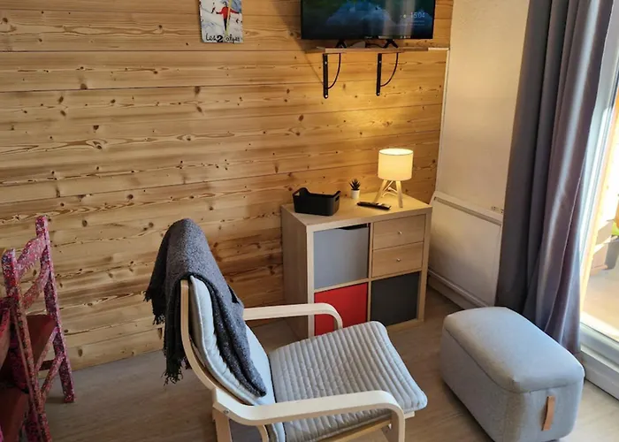 Cozy T1 With Balcony On The Snow Front * Λε Ντεζ Αλπ