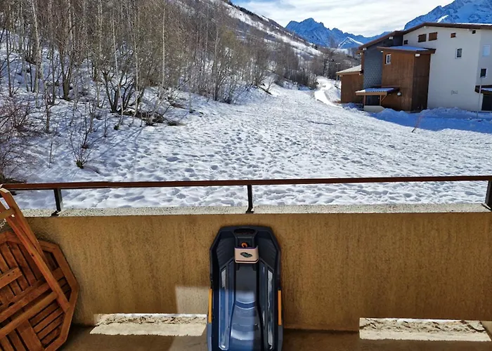 Cozy T1 With Balcony On The Snow Front Λε Ντεζ Αλπ