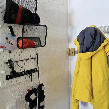 Cozy T1 With Balcony On The Snow Front